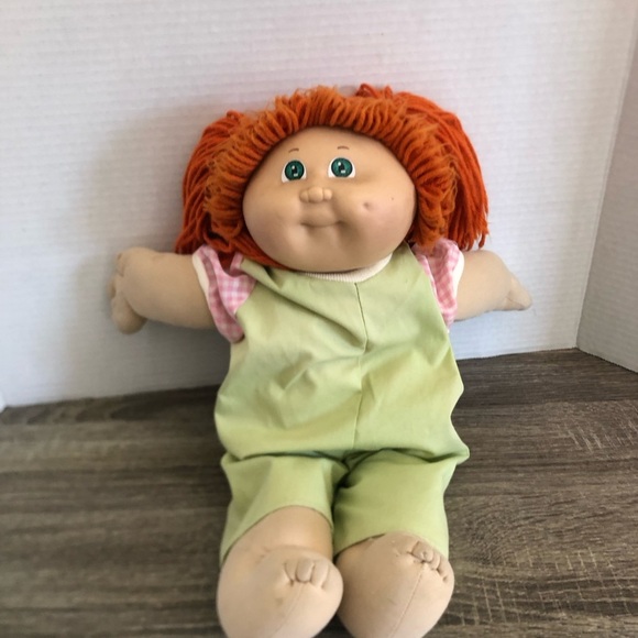 1980s Cabbage Patch Kid with Faux Fur Jacket - Picture 3 of 12